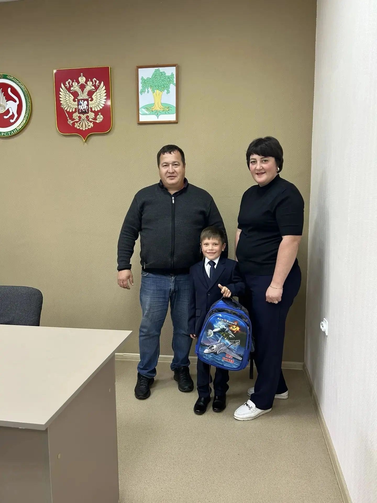 Акция «Помоги собраться в школу»